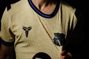 免费pg电子试玩游戏-⚽跨界联动！巴萨发布与科比联名的新赛季客场球衣！