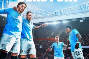 曼城发布德比战海报:德布劳内、马尔穆什、萨维尼奥、尼科出镜